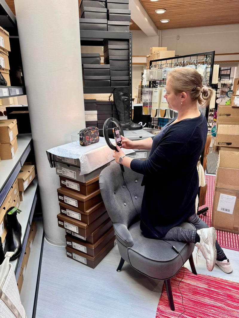 Kulissien takana tuotekuvauksissa
