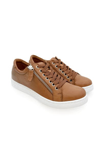 Låga gympaskor - brunt läder, dragkedja i sidan, bred läst