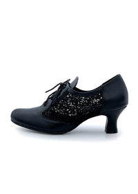 Festive walking shoes with low heel - black leather, lace sides