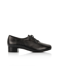 Walking shoes with low heel - black leather, extra wide fit