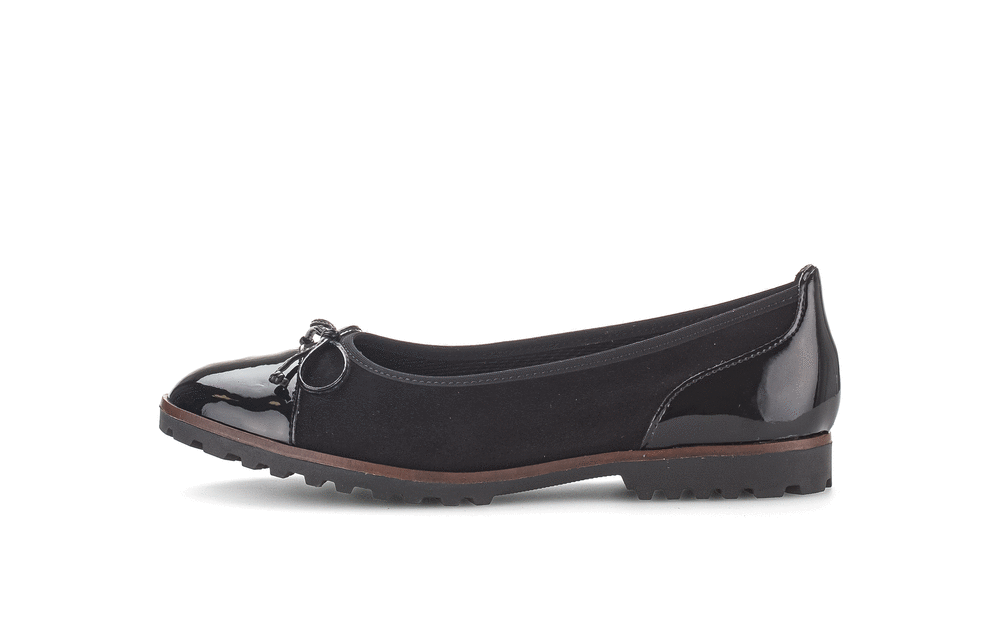 Ballet flats - black nubuck leather, shiny toe and heel, bow decoration