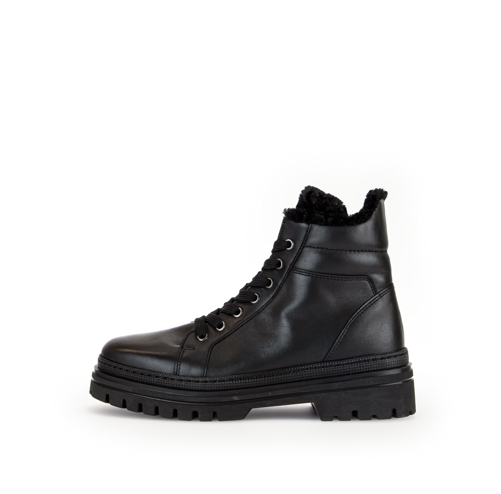 Winter shoes with thick soles - black