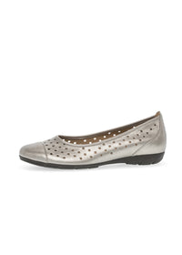 Ballet flats - shining platinum, perforated pattern