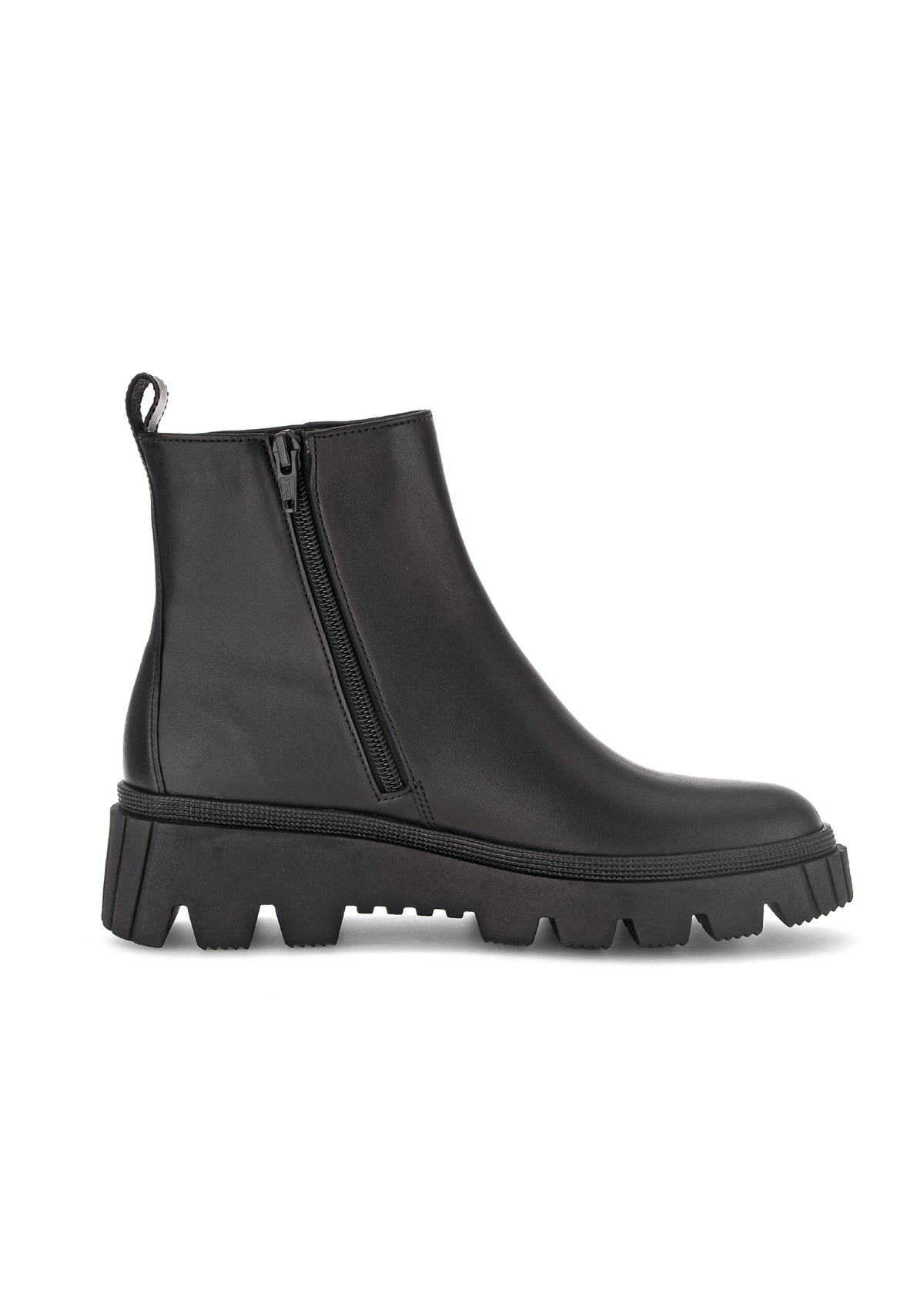 Strapless ankle boots with combat sole - black leather