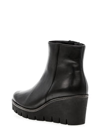 Strapless ankle boots with wedge heel - black leather