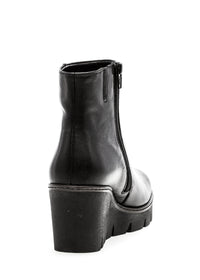 Strapless ankle boots with wedge heel - black leather