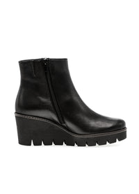 Strapless ankle boots with wedge heel - black leather