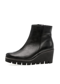 Strapless ankle boots with wedge heel - black leather