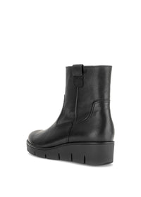 Snörlösa ankelboots med kilklack – svart läder