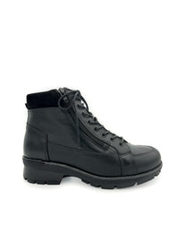 Ankle boots with a grippy sole - black leather, wide fit