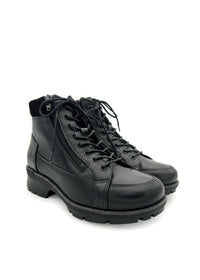 Ankle boots with a grippy sole - black leather, wide fit