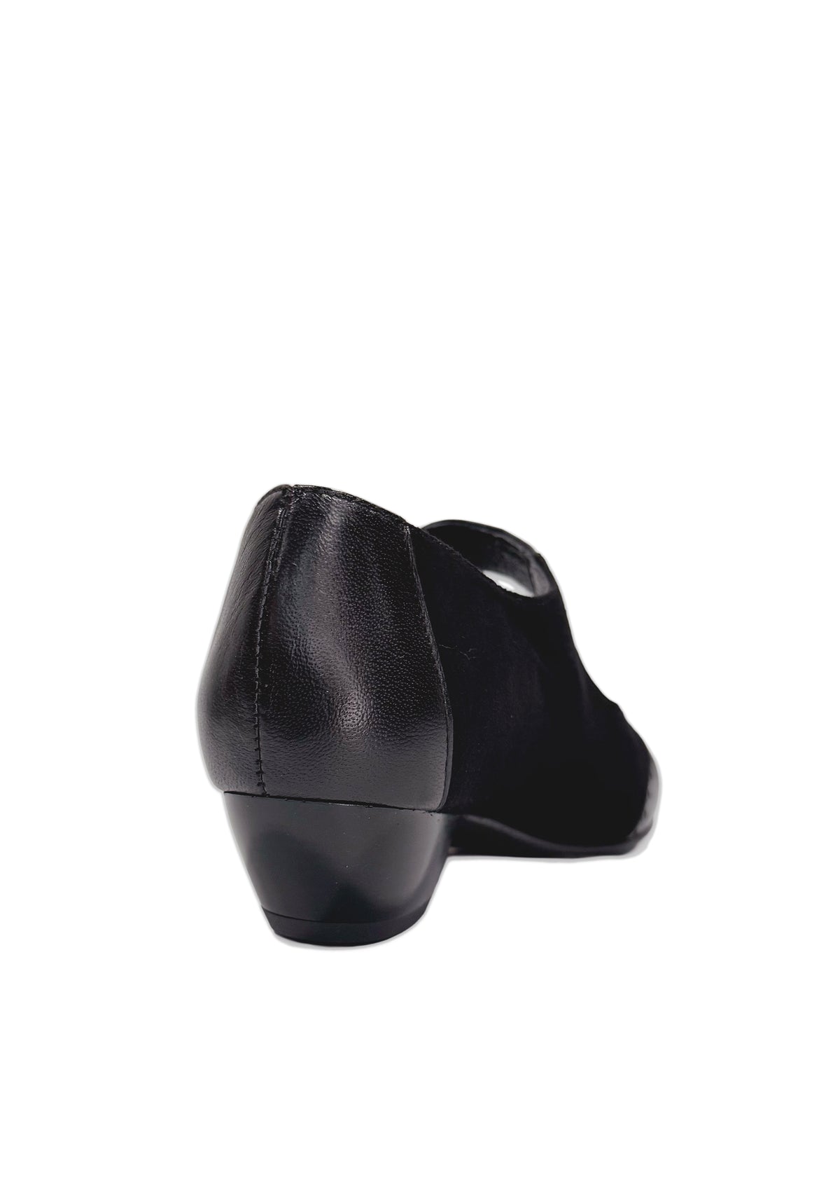 Pumps with Velcro strap - black leather, wide fit