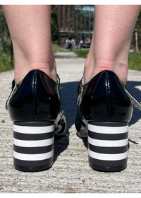 High heels with block heel - Eve Kawaii, shiny black, vegan