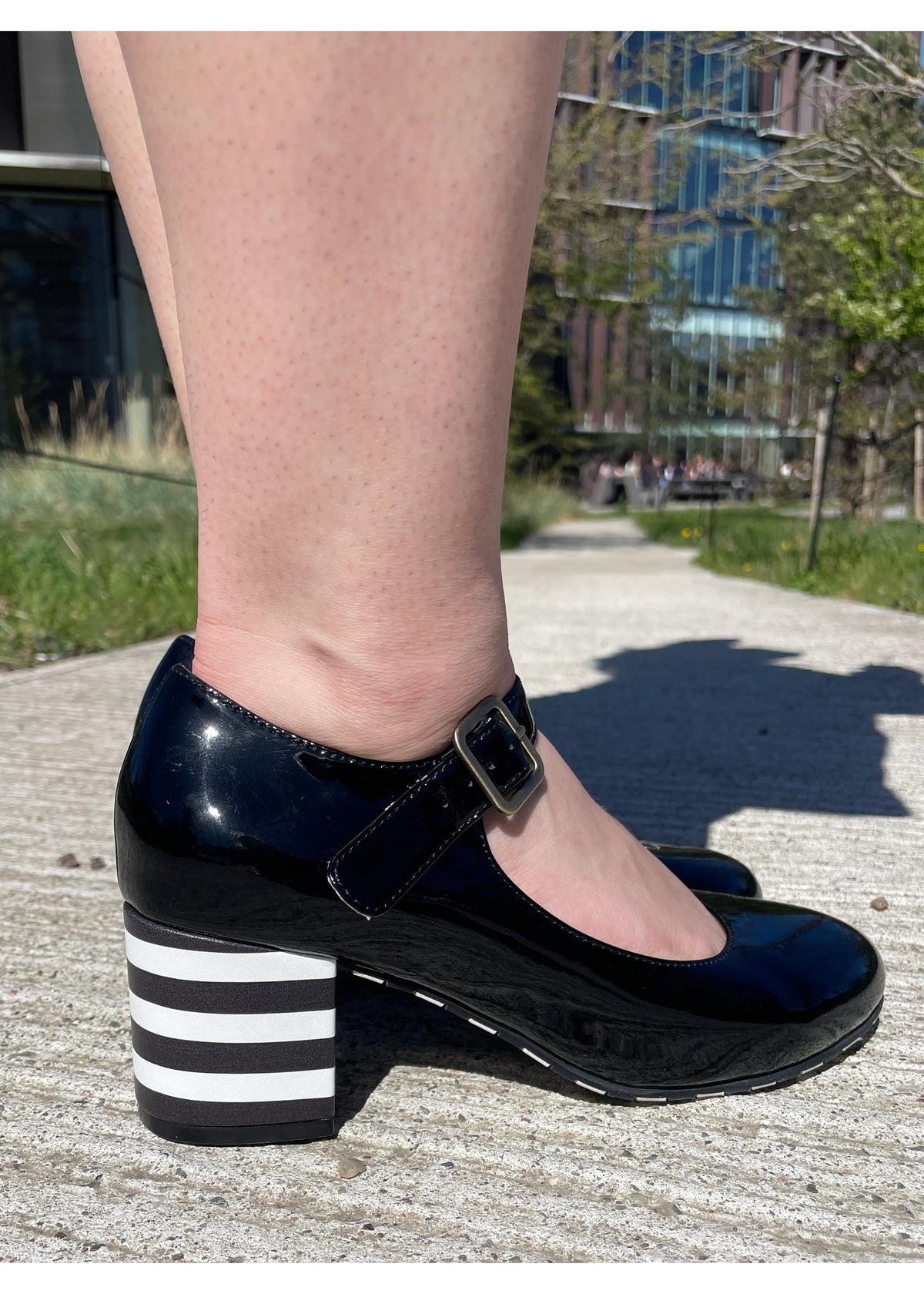 High heels with block heel - Eve Kawaii, shiny black, vegan