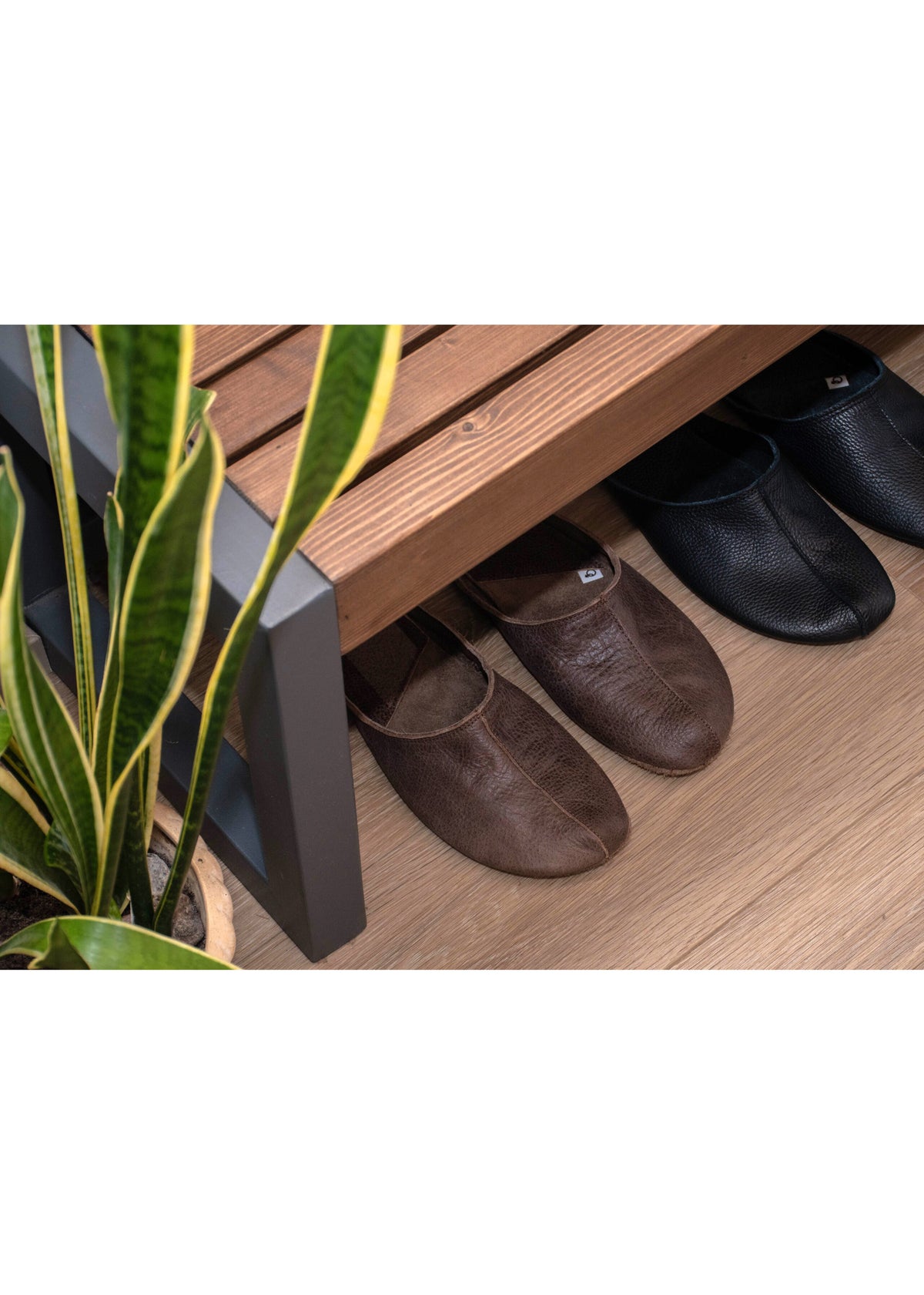 Sulbi slippers - black leather