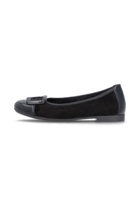 Ballet flats - black leather, black shiny toe and decoration