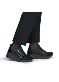 Kilklackssneakers - svart textil, svart sula, vegansk, Remonte-TEX