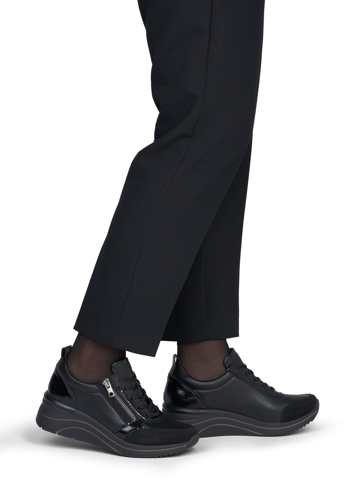 Kilklackssneakers - svart textil, svart sula, vegansk, Remonte-TEX
