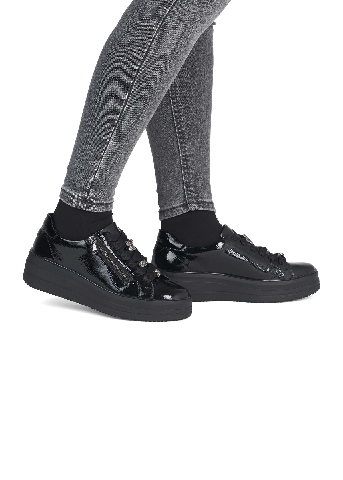 Sneakers with thick soles - black patent leather, silver-colored lace decorations
