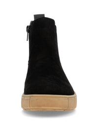 Chelsea ankle boots with thick sole - black leather, light brown sole