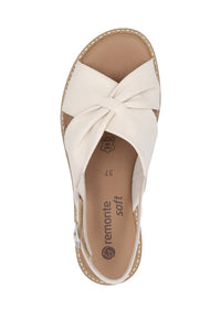 Low sandals with wide straps - cream light leather
