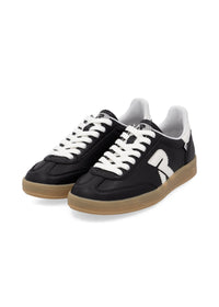 Sneakers - svart läder, brun sula