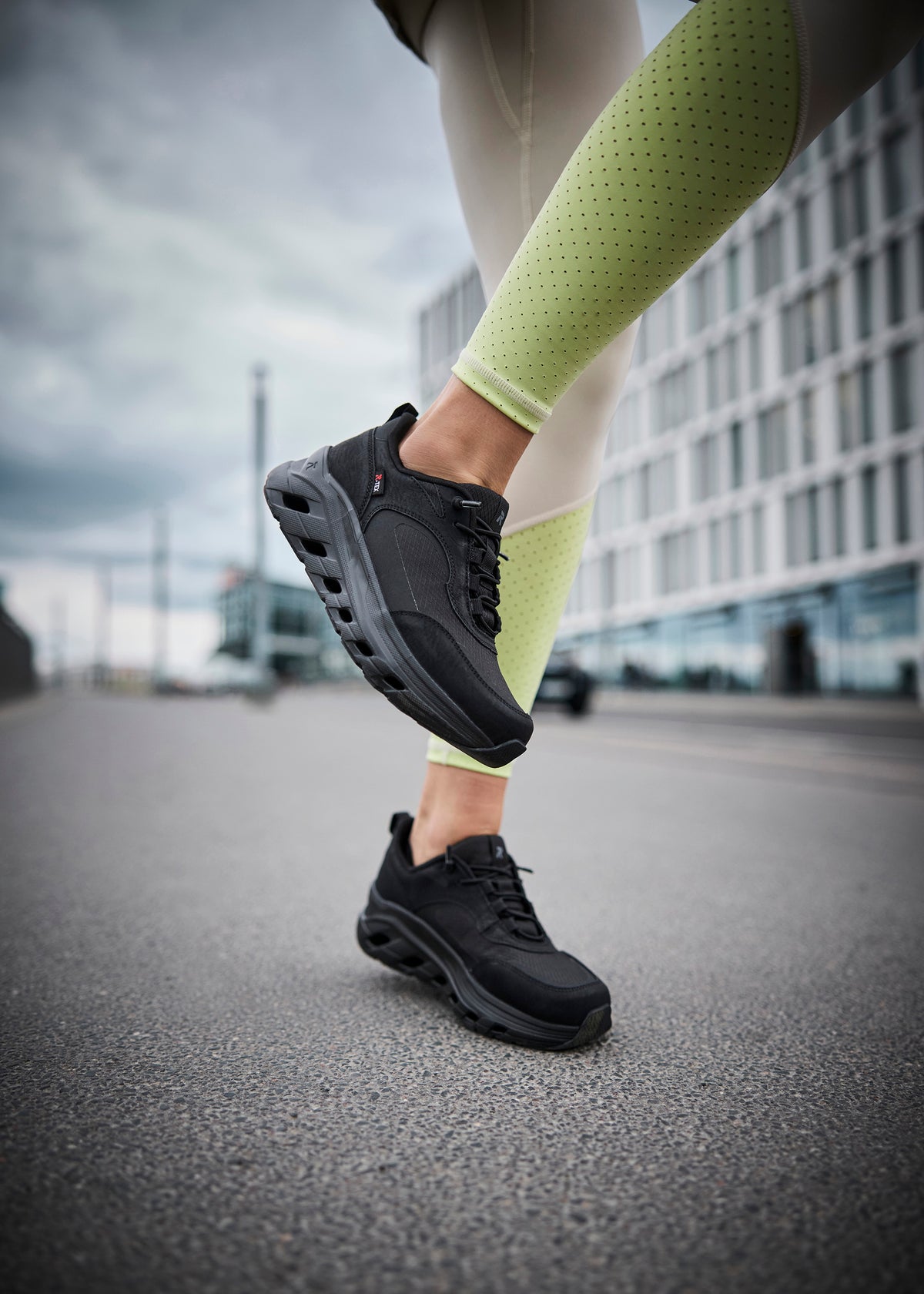Running shoes with thick sole - black fabric, black sole, Rieker-TEX