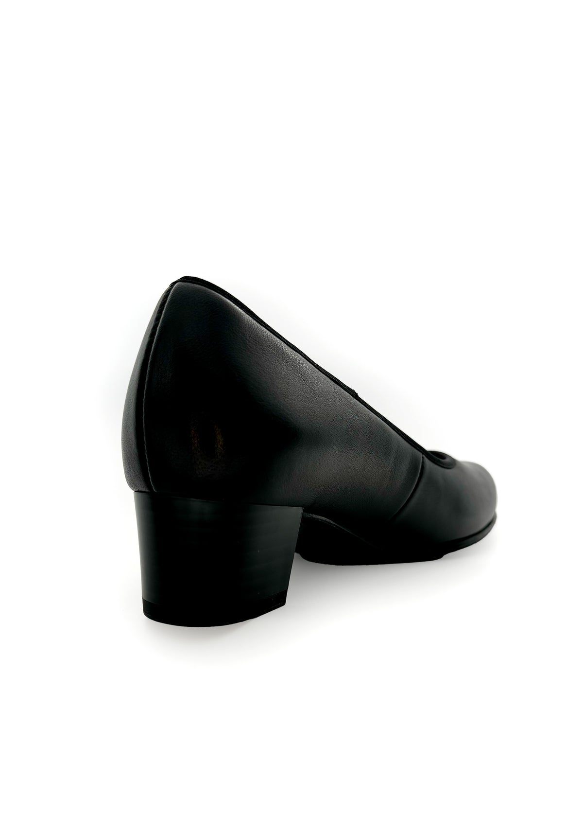 Pumps med klack - svart läder